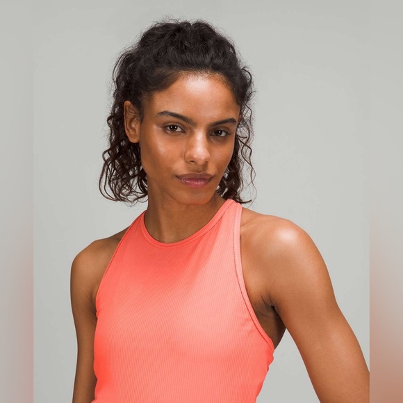 🍋 Lululemon Base Pace Ribbed Tank Top
Raspberry Cream - Picture 2 of 8